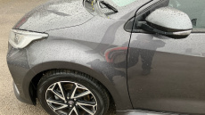 Toyota Yaris 1.5 Hybrid Design 5dr CVT Hybrid Hatchback